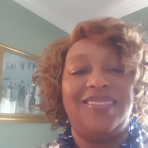 Meet your Posher, Sharon